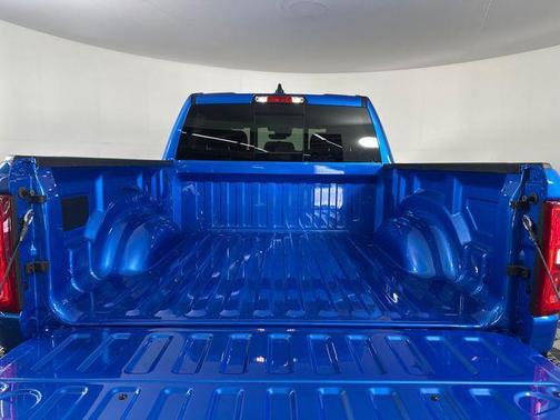 Hydro Blue Pearlcoat 2026 RAM 1500 Big Horn/Lone Star