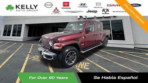 Snazzberry Pearlcoat 2021 Jeep Gladiator Overland