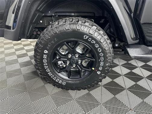 2025 Jeep Gladiator Sport
