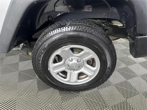 2016 Jeep Wrangler Sport