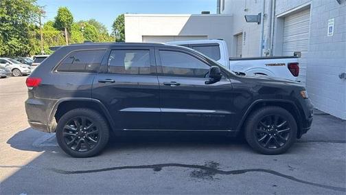 2017 Jeep Grand Cherokee Altitude