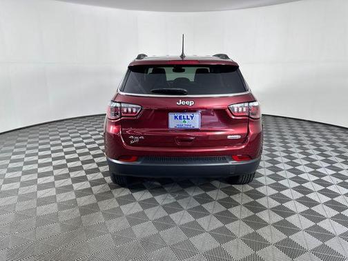 Velvet Red Pearlcoat 2022 Jeep Compass Latitude