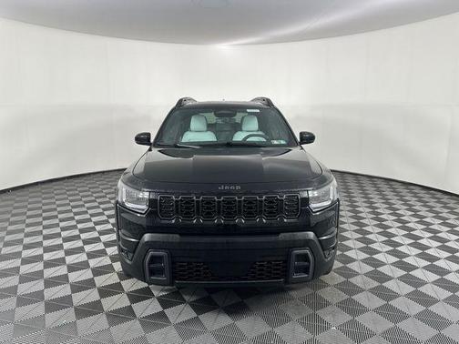 Diamond Black 2026 Jeep Cherokee LAREDO/LIMITED