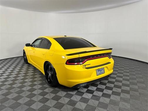 2017 Dodge Charger SE