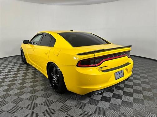 2017 Dodge Charger SE