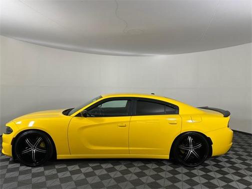 2017 Dodge Charger SE