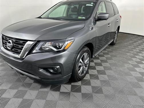 2019 Nissan Pathfinder SL