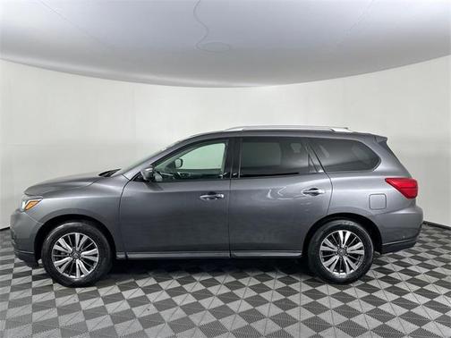 2019 Nissan Pathfinder SL