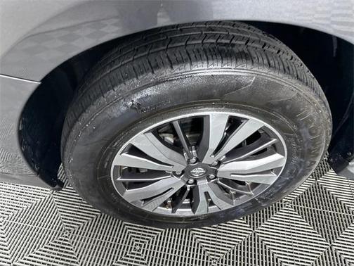 2019 Nissan Pathfinder SL