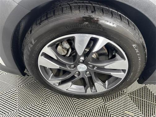 2019 Buick Regal TourX Essence