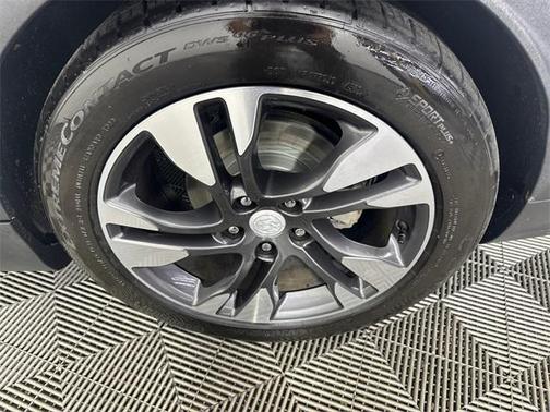 2019 Buick Regal TourX Essence