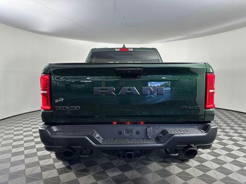 Serrano Red 2026 RAM 1500 RHO