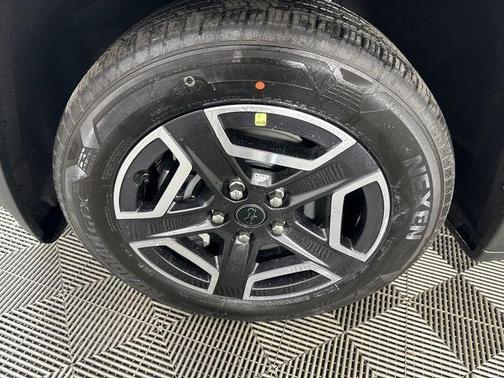 2026 Jeep Cherokee LAREDO/LIMITED