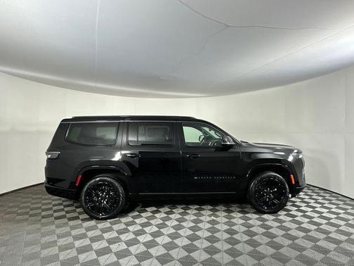 Gloss Black 2026 Jeep Grand Wagoneer Limited Reserve