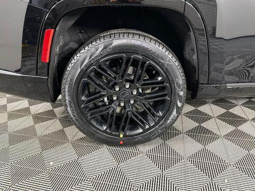 Gloss Black 2026 Jeep Grand Wagoneer Limited Reserve