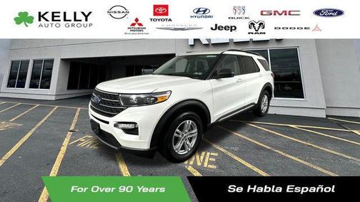 White Metallic 2022 Ford Explorer XLT