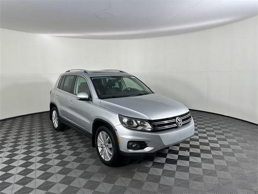 2016 Volkswagen Tiguan SE