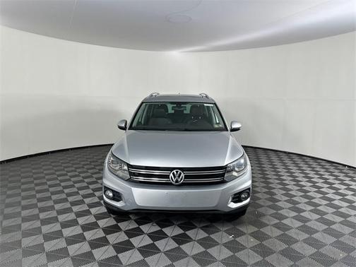 2016 Volkswagen Tiguan SE