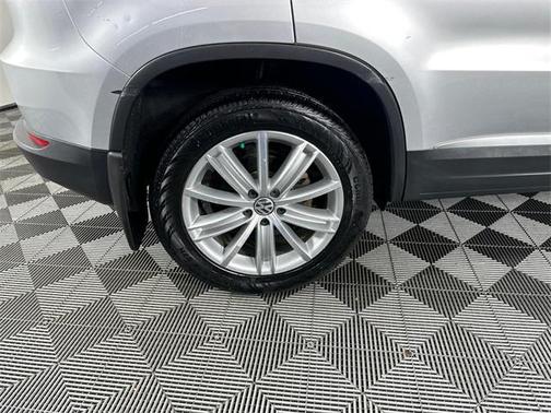 2016 Volkswagen Tiguan SE