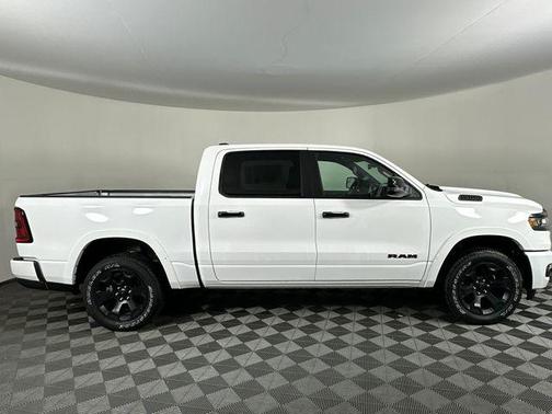Bright White Clearcoat 2026 RAM 1500 Big Horn/Lone Star
