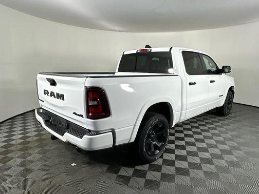 Bright White Clearcoat 2026 RAM 1500 Big Horn/Lone Star