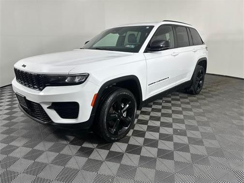 2023 Jeep Grand Cherokee Altitude