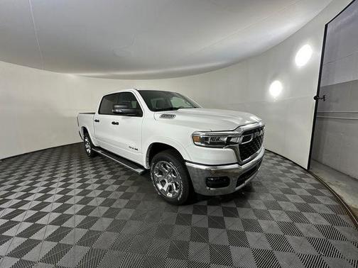 Bright White Clearcoat 2026 RAM 1500 Big Horn/Lone Star