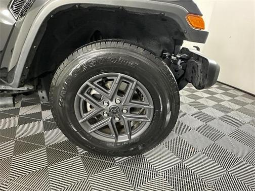 2024 Jeep Gladiator Sport