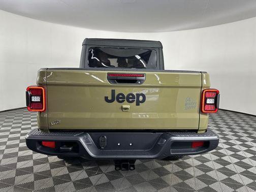 41 EXT 2026 Jeep Gladiator Sport