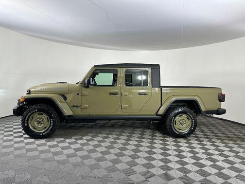 41 EXT 2026 Jeep Gladiator Sport