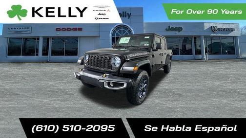 Black Clearcoat 2026 Jeep Gladiator 85th Anniversary Edition