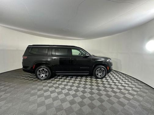 Diamond Black 2025 Jeep Wagoneer Series II