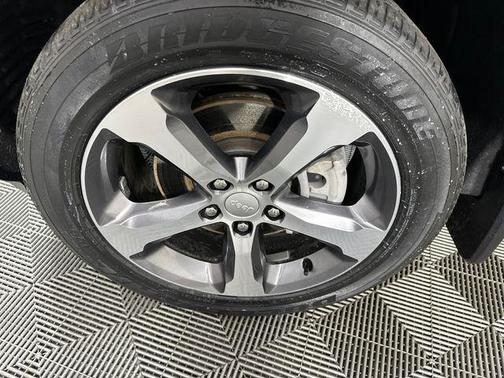 Metallic 2023 Jeep Grand Cherokee 4xe Base