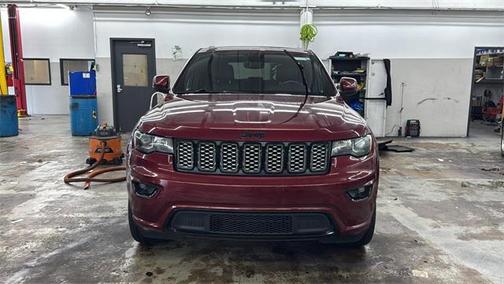 2017 Jeep Grand Cherokee Altitude