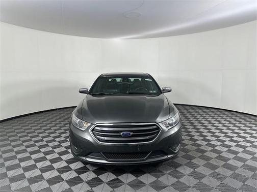 2018 Ford Taurus Limited