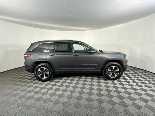 2022 Jeep Grand Cherokee 4xe Base
