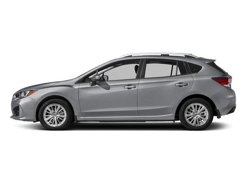 Crystal White Pearl 2017 Subaru Impreza 2.0i