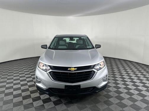 Silver Ice Metallic 2021 Chevrolet Equinox LS