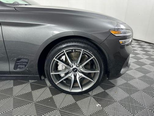 Makalu Gray 2025 Genesis G70 2.5T