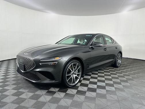 Makalu Gray 2025 Genesis G70 2.5T
