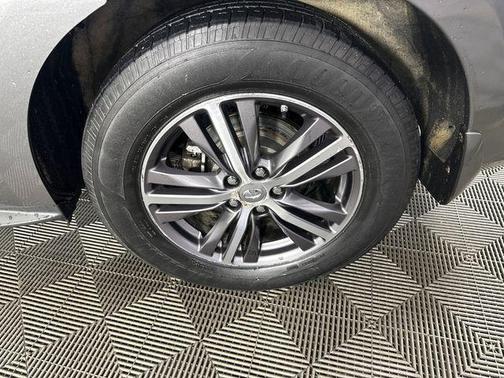 2018 INFINITI QX60 Base