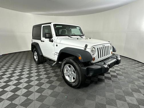 Bright White Clearcoat 2013 Jeep Wrangler Sport