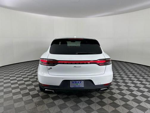2020 Porsche Macan Base