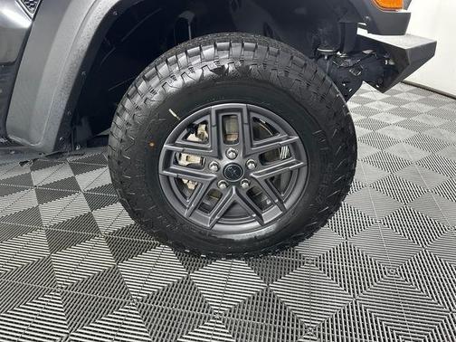 Black Clearcoat 2021 Jeep Wrangler Unlimited Sport Altitude