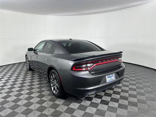 2017 Dodge Charger SE