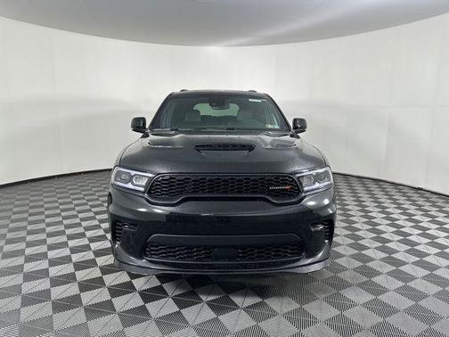 DB Black Crystal Clearcoat 2026 Dodge Durango GT
