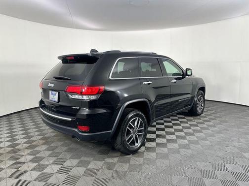 Diamond Black 2022 Jeep Grand Cherokee WK Limited