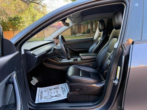 Gray 2022 Tesla Model Y Performance Dual Motor All-Wheel Drive