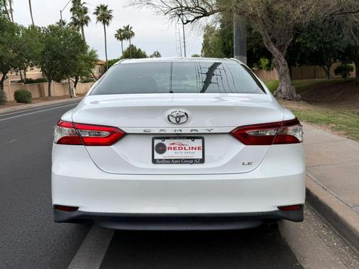 White 2018 Toyota Camry LE