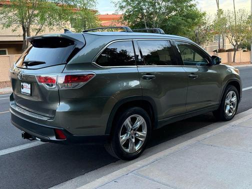 2015 Toyota Highlander Limited Platinum